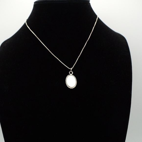 Vintage Baltic Amber Pendant.925 Sterling Silver Necklace Natural Oval Amber - Picture 10 of 16